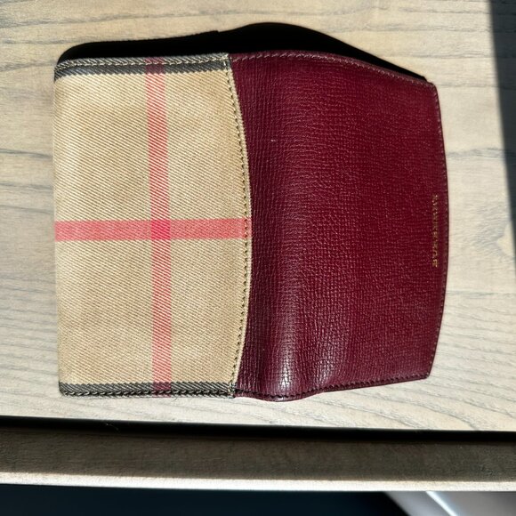Burberry Burgundy House Check Wallet, Exceptional Condition! - Picture 8 of 14